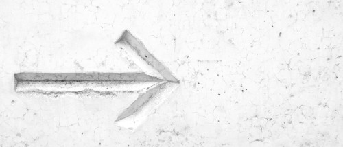 Arrow in wall_500x214